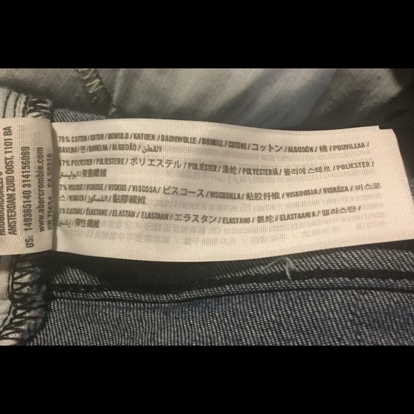 SOLd Abercrombie & Fitch Jean Shorts - Picture 4 of 4